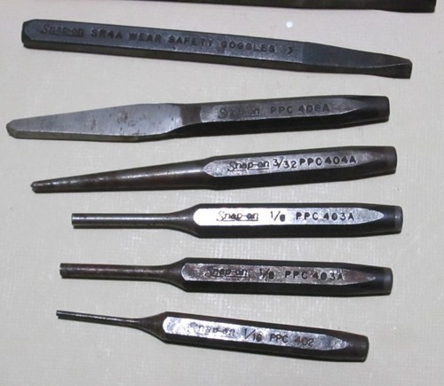 Snap-On Tools 4 - SR Tapered Bit Extractors & 4 PPC Punches & 1 Cape Chisel - Picture 11 of 12