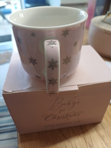 BABY GIRLS 1ST CHRISTMAS TWIN HANDLED CUP B/ NEW BY KEONARDO - Picture 10 of 11
