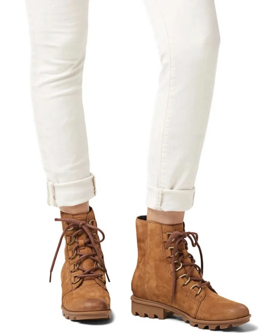 Sorel phoenix short store lace boot