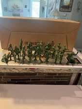 Vintage 20 Unmarked Green Plastic Army Soldiers 2.25 WWII Hong Kong Lot