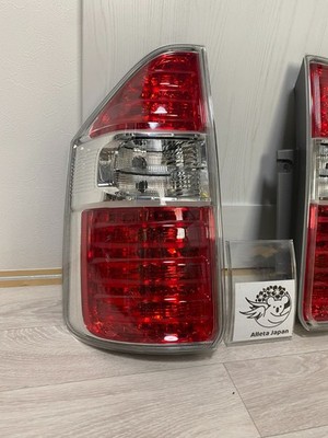 Toyota Noah Voxy ZRR70 ZRR75 Genuine Tail Light Rear Lamp Set