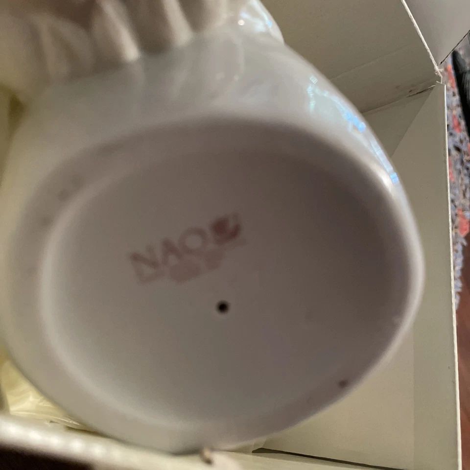 Lladro Nao Figurine ESKIMO Boy ARTIC DREAMS #1397. (box Damaged) - image 4 of 4