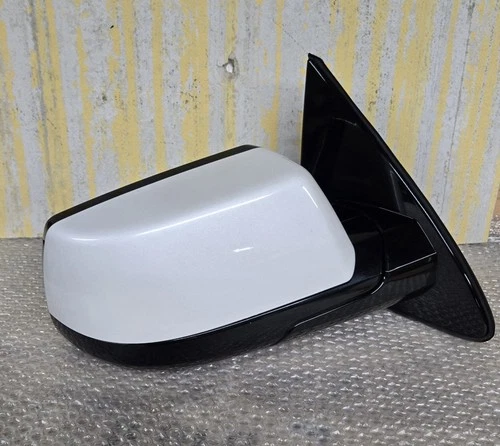 OEM 2015-2020 GMC YUKON  RIGHT SIDE POWER FOLD BLIND SPOT MEMORY DOOR MIRROR