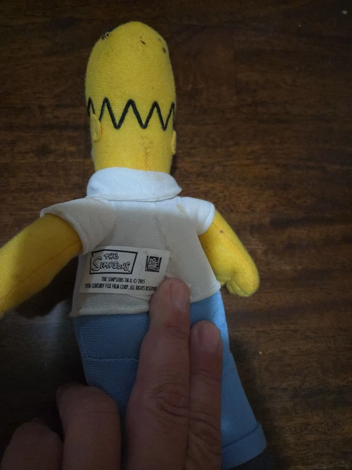 "Muñeco de peluche Homero Simpson 2005 Nanco 12"" 20th Century Fox" Foto 3 de 4