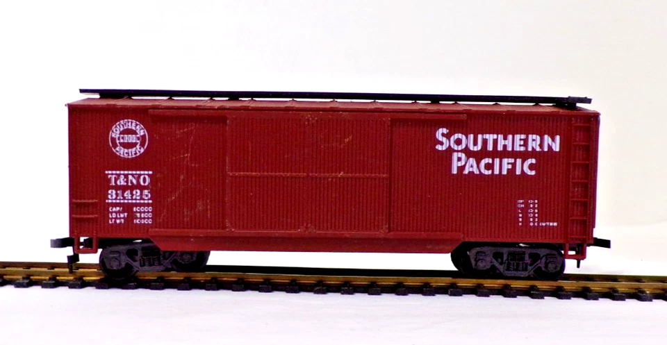 Model Power #31425 Southern Pacific T&NO 40' Box Car - No Box - See Condition - Image 3 of 4