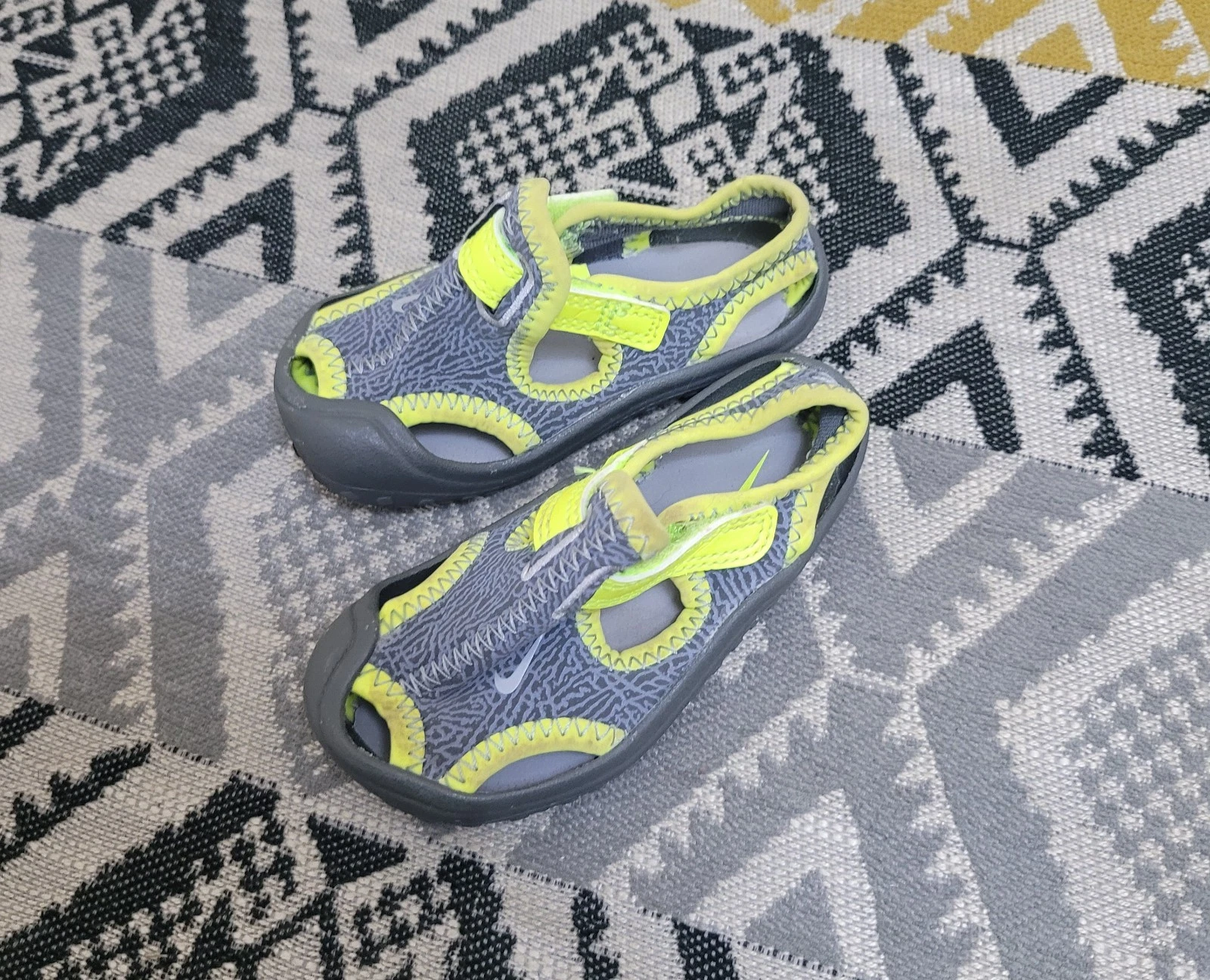 Sandali Nike Sunray protezione UV bambino taglia 3 5 bambino EU 19 5 grigio lime