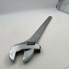 24-in Irega Adjustable Wrench No 77-24 Hanging R24