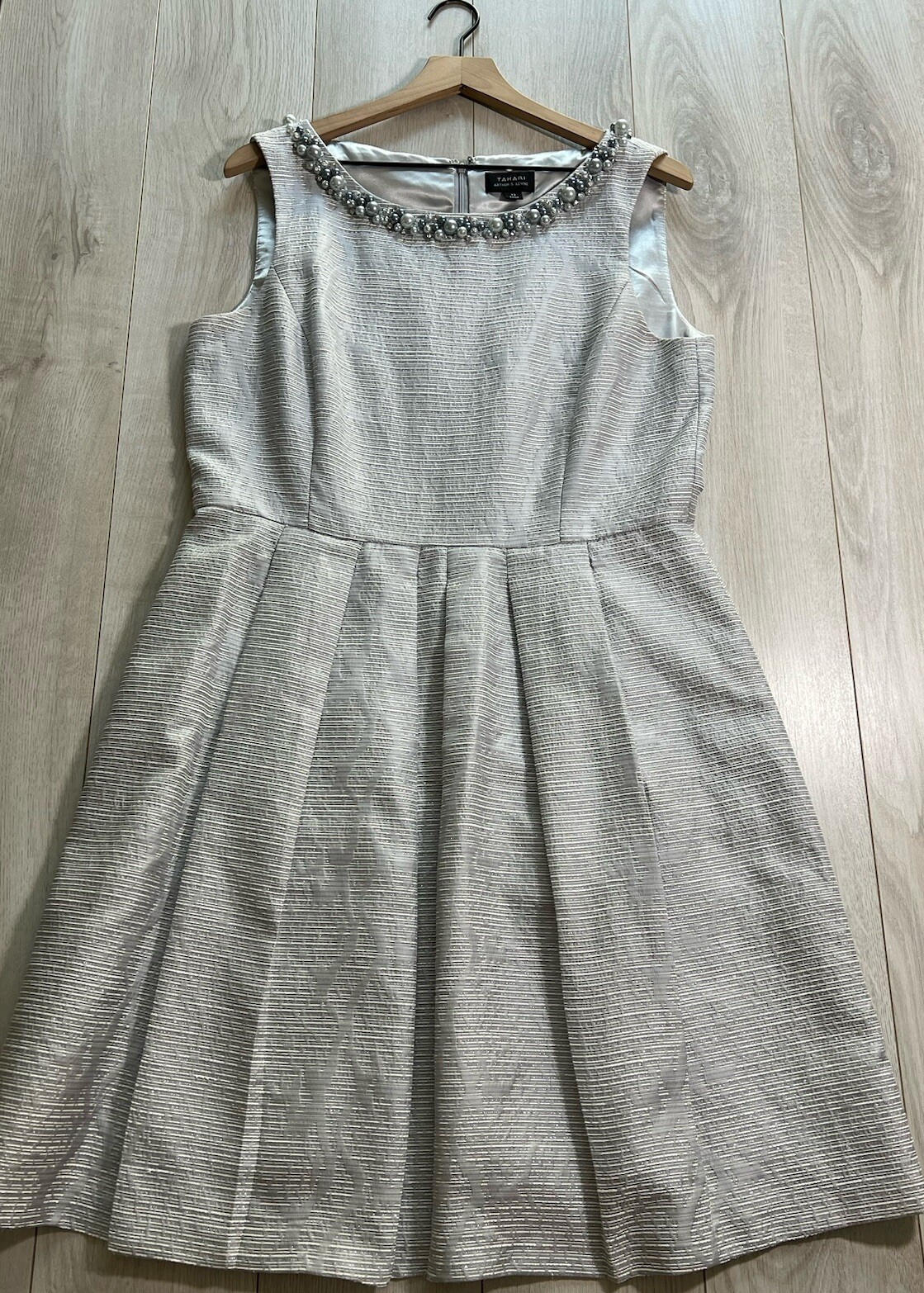 Tahari Light Gray Metallic Sleeveless Pearl Beaded Neck Fit & Flare Dress Sz 12