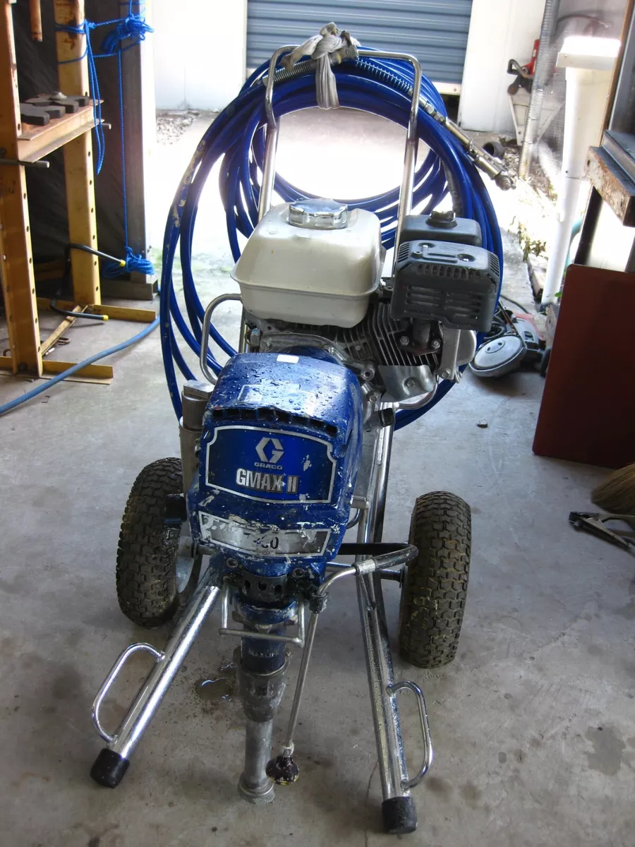 Graco GMAX II 7900 Standard Series 3300 PSI @ 2.20 GPM Gas Airless