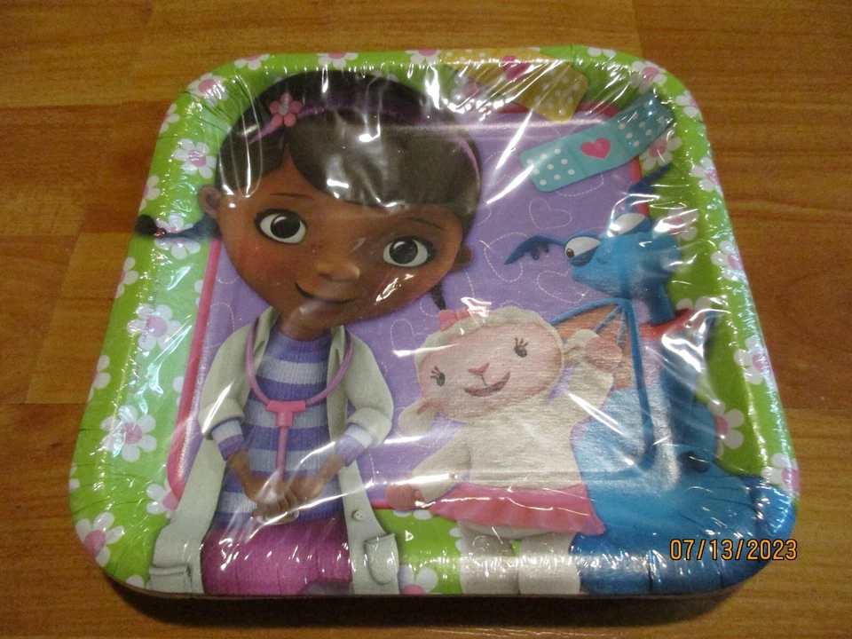 Lote de 7 piezas de suministros de fiesta Hallmark Doc McStuffins 2012 multicolor Disney nuevo en stock Foto 4 de 4