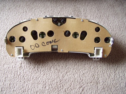 01 02 03 04 Chrysler Concorde dash instrument cluster speedometer 2001 2002 2004 - Picture 2 of 3