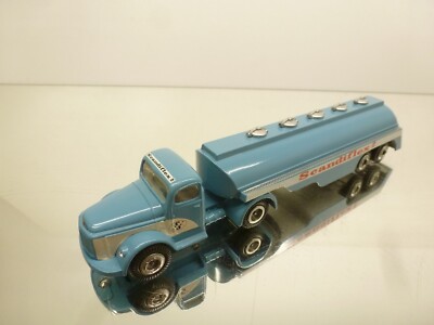 TEKNO DENMARK 434 VOLVO SCANDIFLEX AS TANKER -PRO CODE3-1:50- HIGH QUALITY - V57
