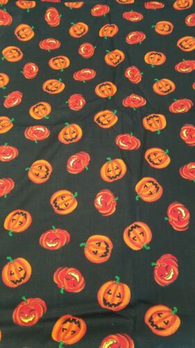 Halloween Stoff 98"" acht Yards 42"" breit schwarz mit orangefarbenen JackO Laternen 1371 - Bild 1 von 3