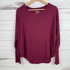 Time and Tru Womens Long Sleeve Top Burgundy Round Neck Hi-Low Hem Size S