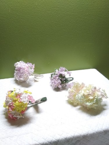 VTG Millinery Flowers Lot Of 4 Bunches Multi-Colored Tiny Floral Crafts