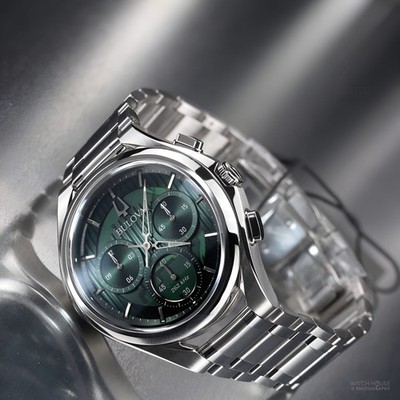 Bulova Curv Chronograph Herrenuhr 96A297 Grün