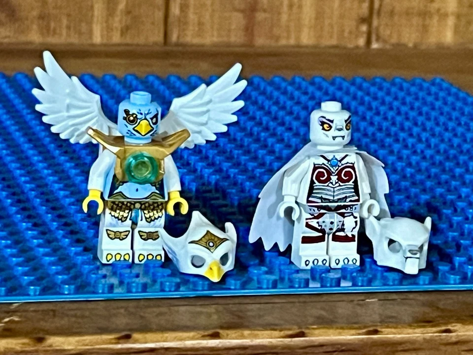 LEGO Legends of Chima Windra White Wolf w/ cape & Equila w/ white wings lot - Image 2 of 3