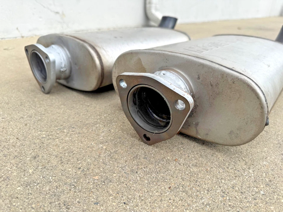 Magnaflow 排气消声器套装 (2) 来自雪佛兰 Corvette C3 1976 2 — 第 4/4 张图片