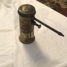 Vintage  EAGLE No. 66 Brass Finger Pump Oiler Oil Can straight 4&rdquo; Made In USA