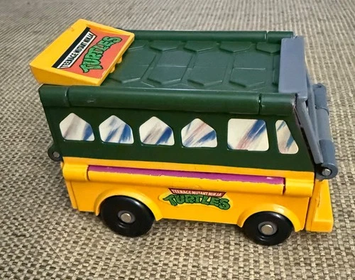 Vintage 1993 TMNT Ninja Turtle Mutation Road Ready Splinter Transforming Figure