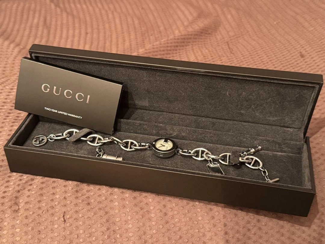 Orologio Gucci catena diamanti quadrante conchiglia usa coneda sc diranzia g eharm cha delppone