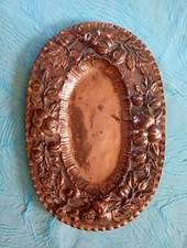 Vassoio In Rame Sbalzato