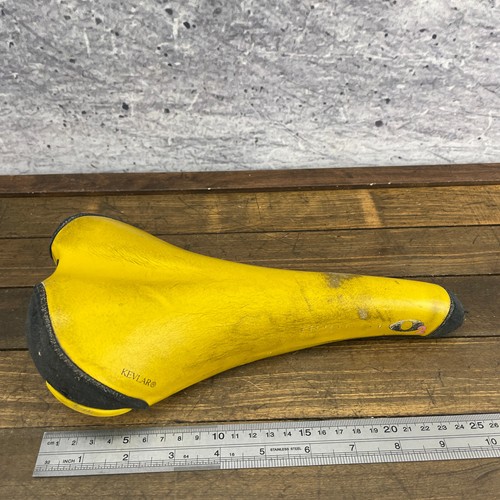 Vintage Avocet O2 Air Saddle Ti Seat Yellow Titanium 1990s Race MTB Road Italy - Picture 8 of 19