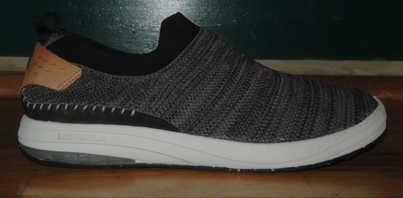 Merrell maglia slip on donna taglia 9 5 M grigio suole Vibram ottime condizioni