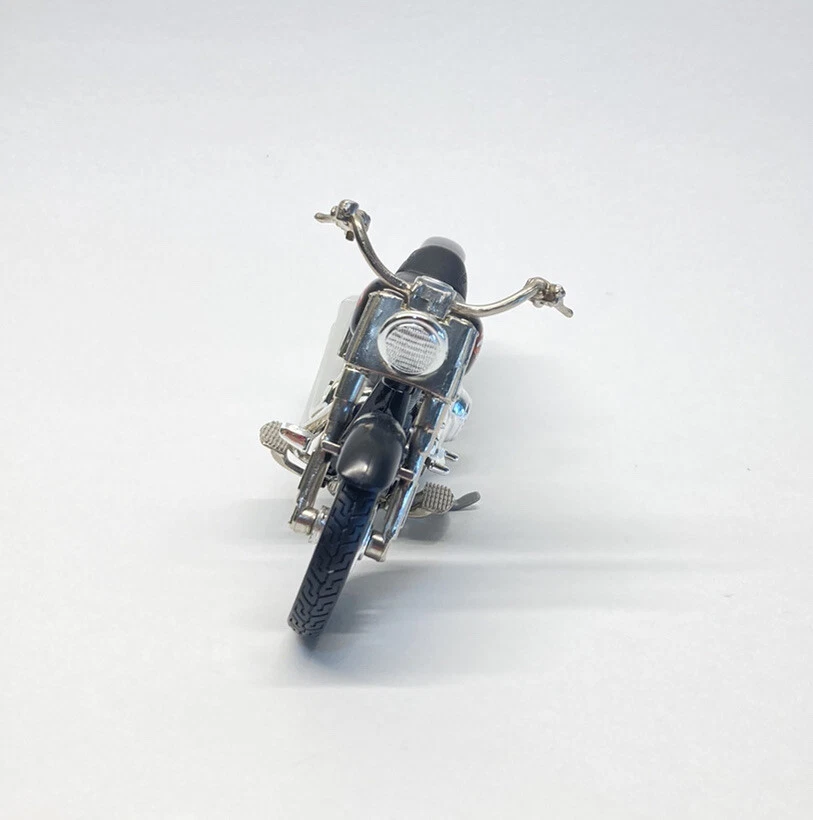 Hot Wheels Motorcycles Street Power Fat Ride 1:18 Harley Davidson Diecast Bike - Image 2 of 4