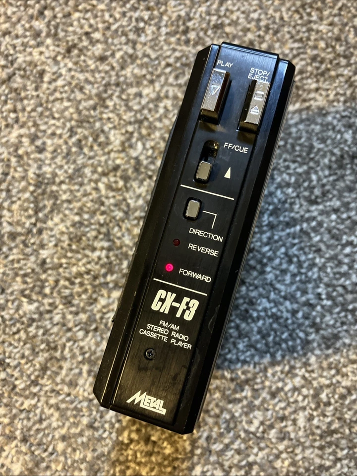 复古 20 世纪 80 年代 JVC CX-F3K FM/AM 磁带播放器功能不佳 — 第 2/4 张图片