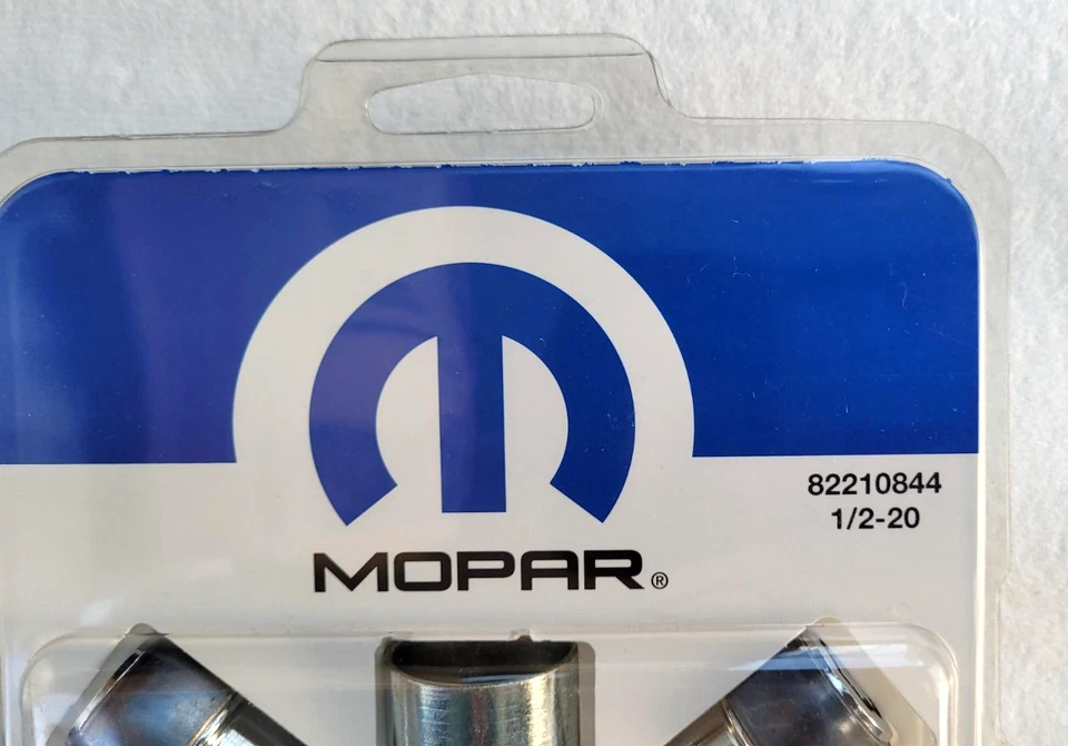 Kit de bloqueo de rueda de una pieza Mopar para Viper Liberty Commander parte #82210844 Foto 3 de 4