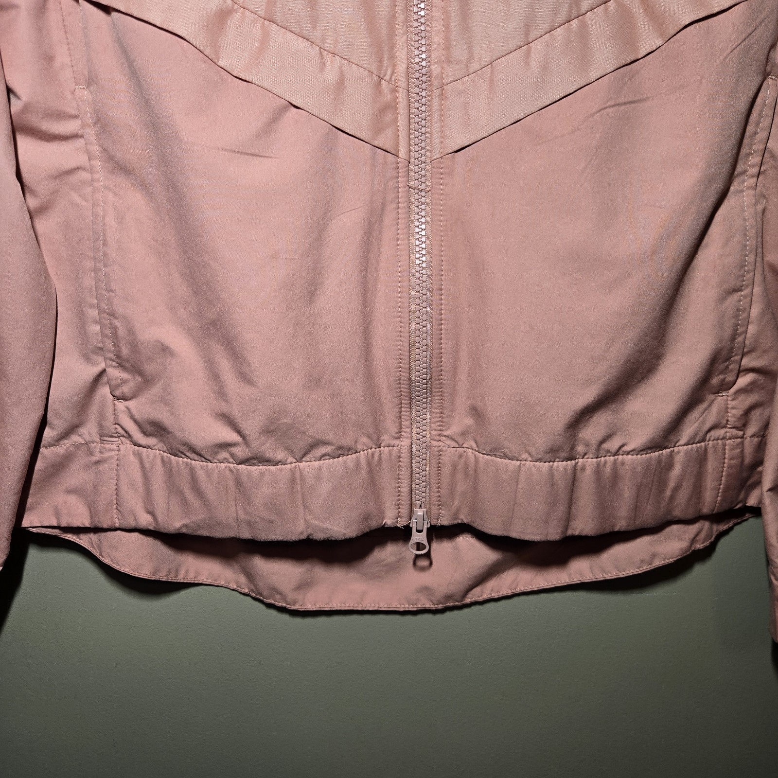 Nike Jacket Womens Stardust Pink Windrunner Hooded Full Zip 856037-644 Medium thumbnail 3