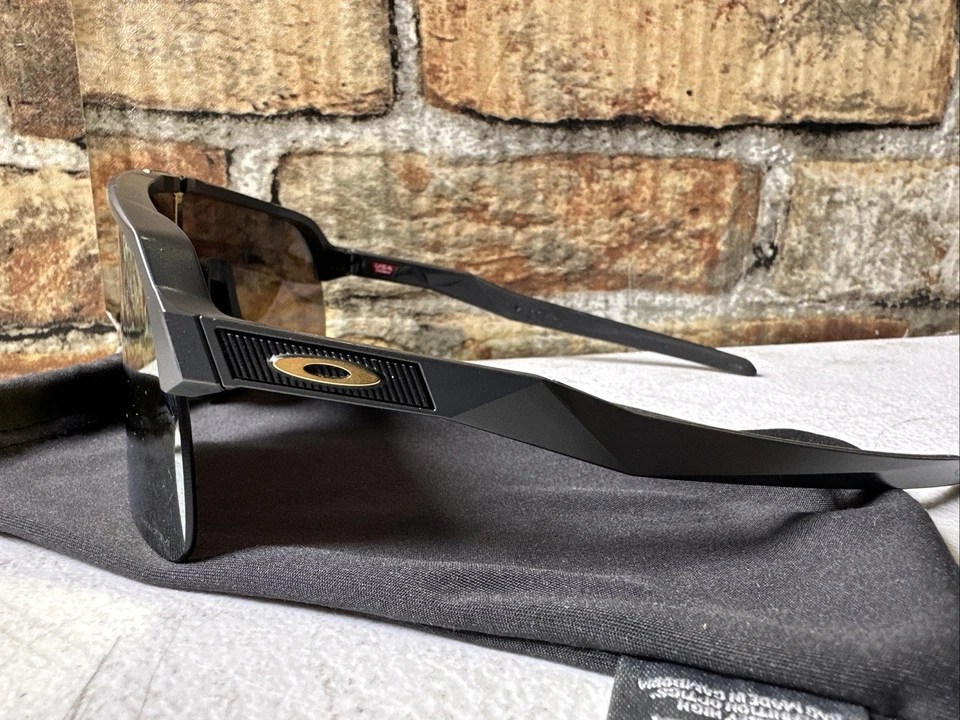 Oakley Sutro Lite OO9463-1339 Sunglasses Matte Black Prizm 24K Gold - Image 2 of 4
