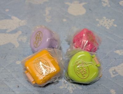 Polly Pocket 2 Miniatur Charm Kapsel Spielzeug komplett 4 Arten Set Gashapon ...