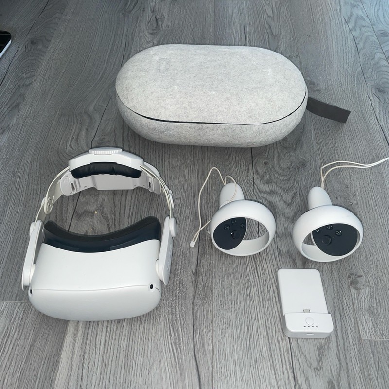 Oculus Quest 2 Virtual Reality Headset and Controller Bundle 128GB