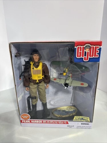 Brand New GI JOE PEARL HARBOR ARMY AIR CORPS DISPLAY SET - Mfg. 2000 - HASBRO