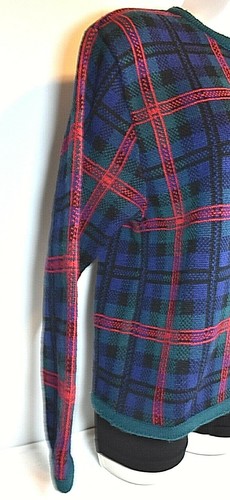 Crystal-Kobe Red, Green, Blue Black Tartan Plaid VTG Sweater, Cardigan - Size LG - Picture 4 of 10