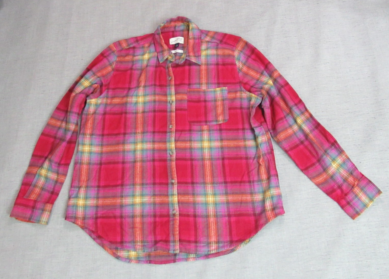 Universal Thread Top Womens Medium Red Plaid Flan… - image 1