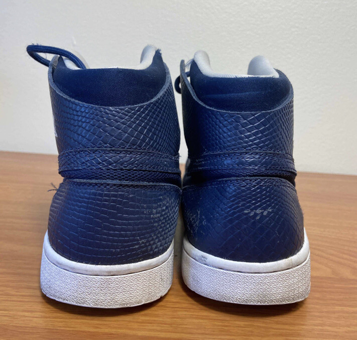 Nike Air Jordan 1 Retro High Nouveau Navy Snake Blue Size 9