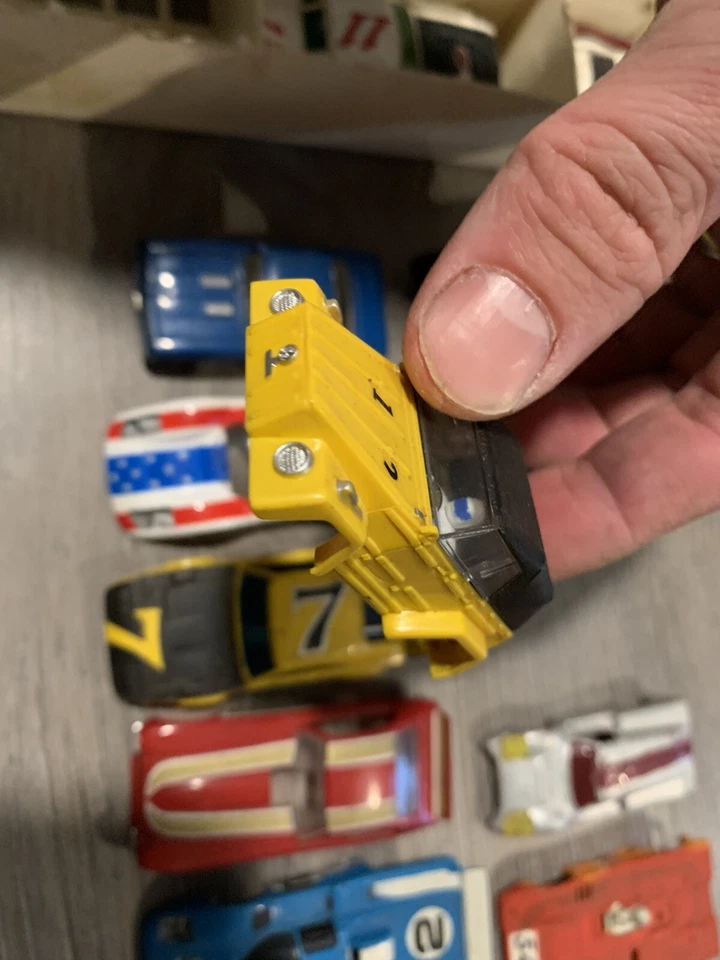 lote vintage de coches slot tyco/aurora y piezas + pista y más GRAN LOTE Foto 4 de 4