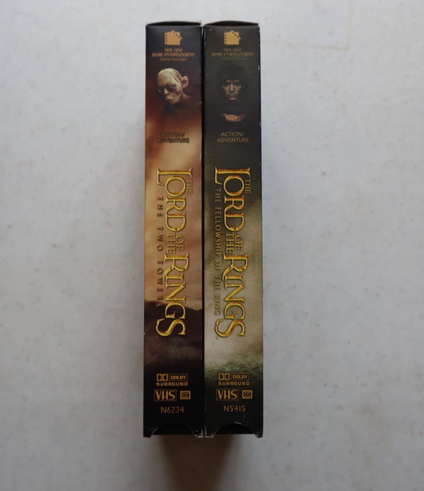 Lord Of The Rings Set Of 2 | VHS Tapes | The Two Towers, Fellowship of The Ring Foto 2 de 3
