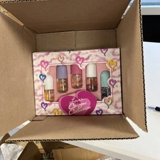 Love's by MEM  5 Glass Bottles Set 0.69 Oz Each In Gift Box Please Read Below