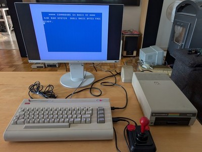 Commodore C64 G + Floppy 1541 + Zubehör funktioniert #29