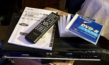 Toshiba D-R400 DVD Recorder Player with Remote- Tested/Works-Free 5 DVD-R sealed