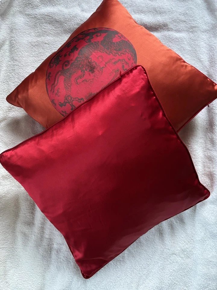 Shanghai Tang 100% Silk Cushion Cover Chinese Print Red Orange New w/ Tags - Image 2 of 4
