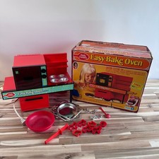 Vintage 1973 Betty Crocker Easy Bake Oven No 1370 Kenner Working W Box Pans