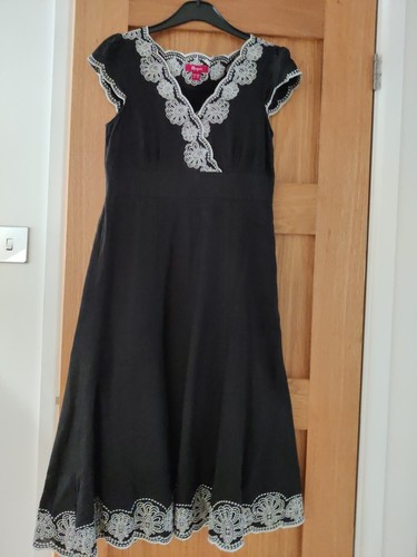 monsoon size 10