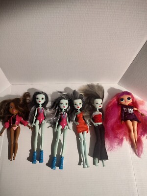 Lot Of Bratz Monster High Lol Surprise Doll's READ!!