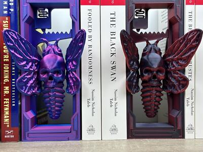 Skull Moth Book Nook / Bookend | Booktok Bookish Decor | Adjustable Horror Uniqu