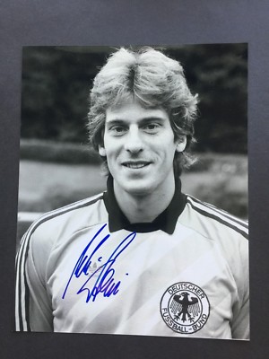 ULI STEIN Eintracht Frankfurt DFB Pokal 2018 In-person Foto 20 x 25 Autogramm 
